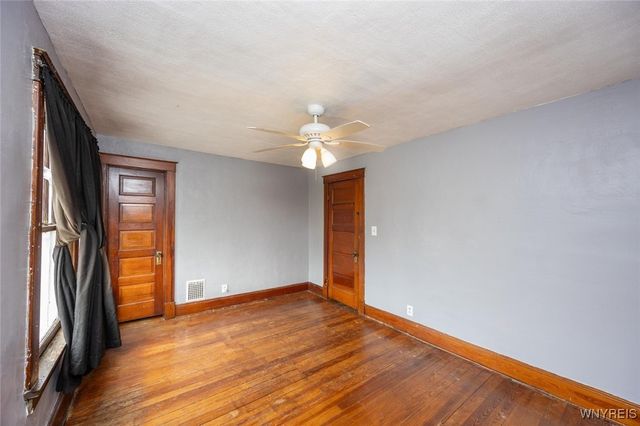 2215 South Avenue, Niagara Falls, NY 14305