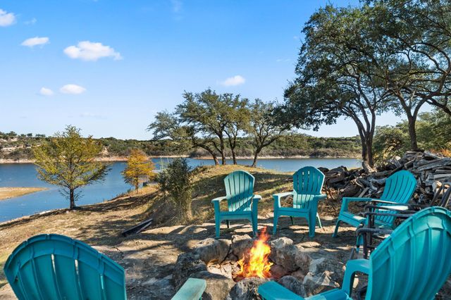 1327 Lake Shore DR, Spicewood, TX 78669