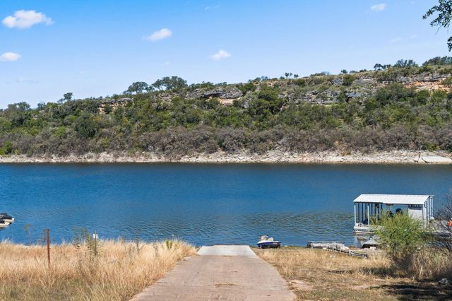 1327 Lake Shore DR, Spicewood, TX 78669