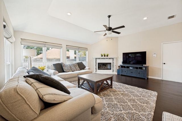 1644 Bennington Drive, Carrollton, TX 75007