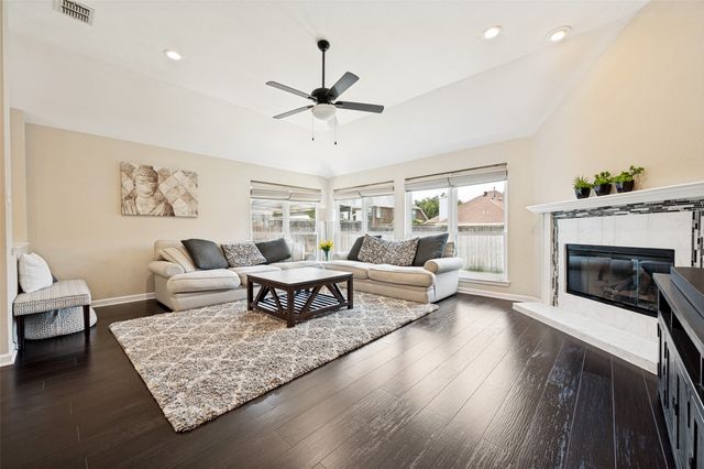 1644 Bennington Drive, Carrollton, TX 75007
