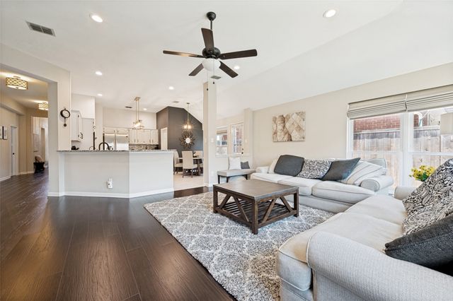 1644 Bennington Drive, Carrollton, TX 75007