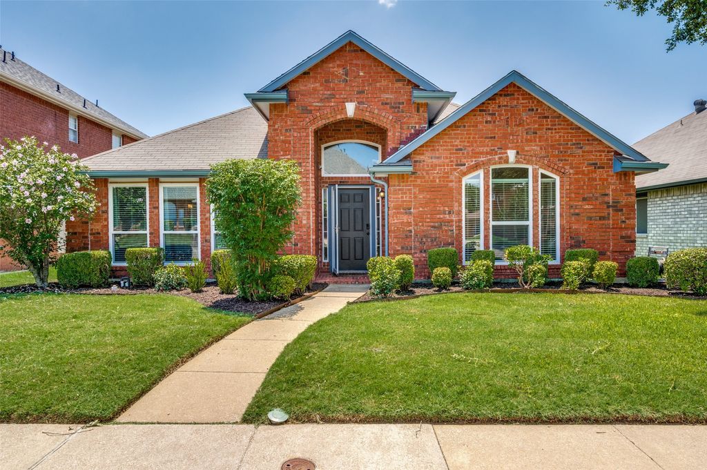 1644 Bennington Drive, Carrollton, TX 75007