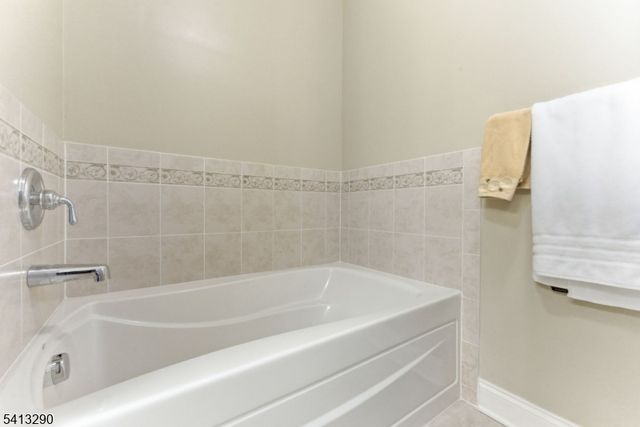 3 Slate Ct Unit C3 C3, Woodland Park, NJ 07424