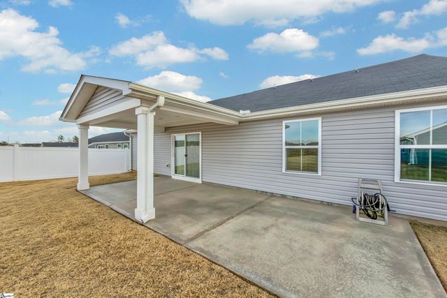 2090 Wexley Drive, Boiling Springs, SC 29316