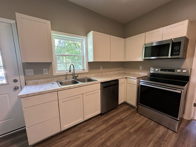 525 Oak St, Shelbyville, TN 37160