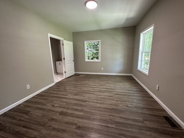 525 Oak St, Shelbyville, TN 37160
