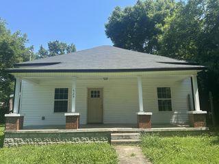 525 Oak St, Shelbyville, TN 37160
