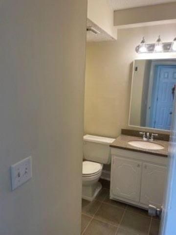 6 S Anderson Avenue Apt A, Charleston, SC 29412