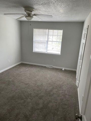 6 S Anderson Avenue Apt A, Charleston, SC 29412