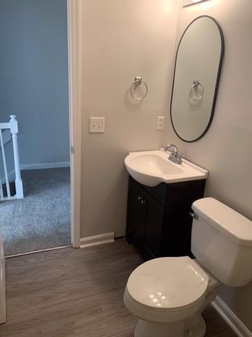 6 S Anderson Avenue Apt A, Charleston, SC 29412