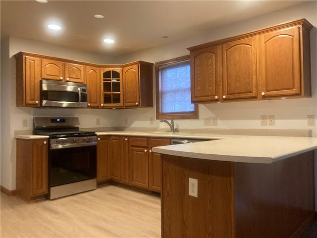 32 Intermediate Unit Drive, California, PA 15423