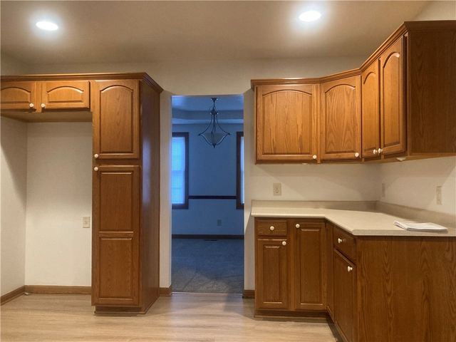 32 Intermediate Unit Drive, California, PA 15423