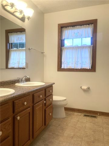 32 Intermediate Unit Drive, California, PA 15423