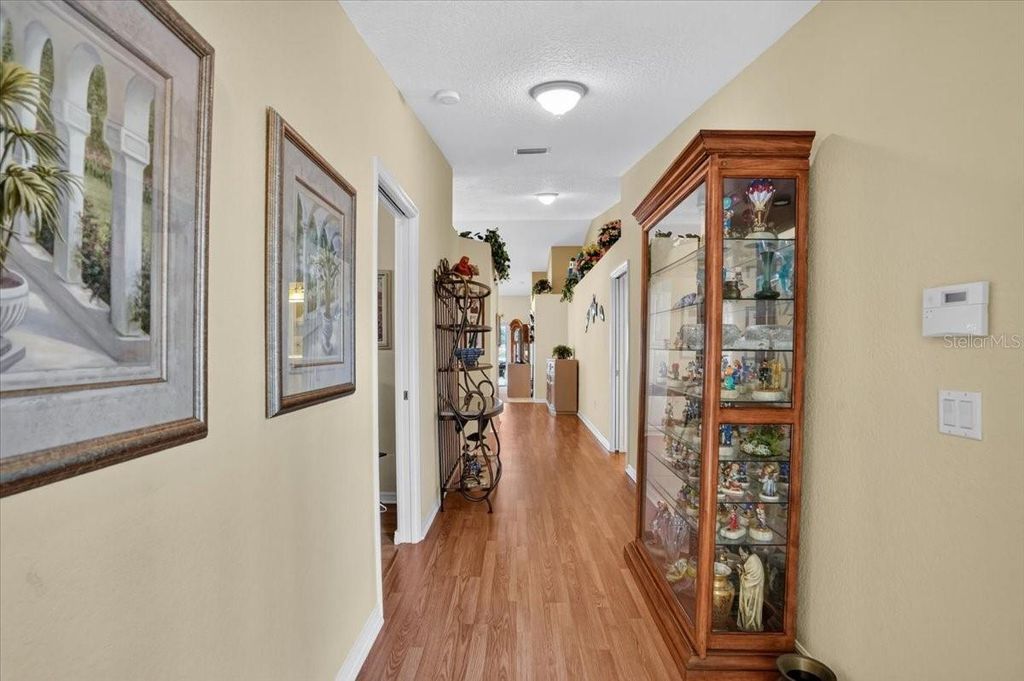 Image 16 of property listing at 7165 MELROSE PLACE, Bradenton, FL 34203