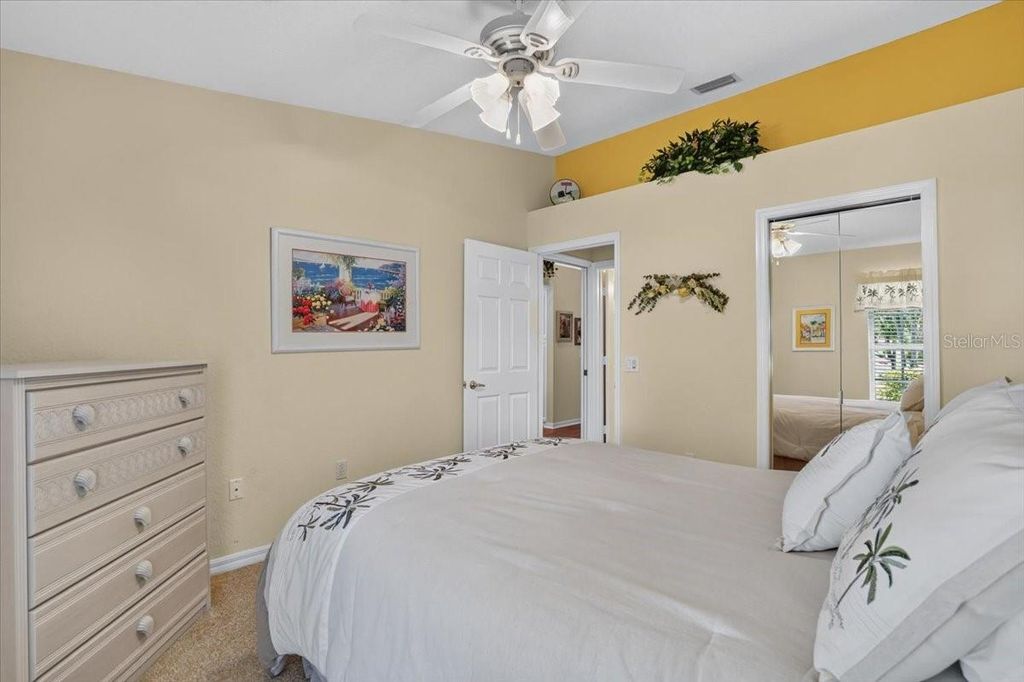 Image 35 of property listing at 7165 MELROSE PLACE, Bradenton, FL 34203