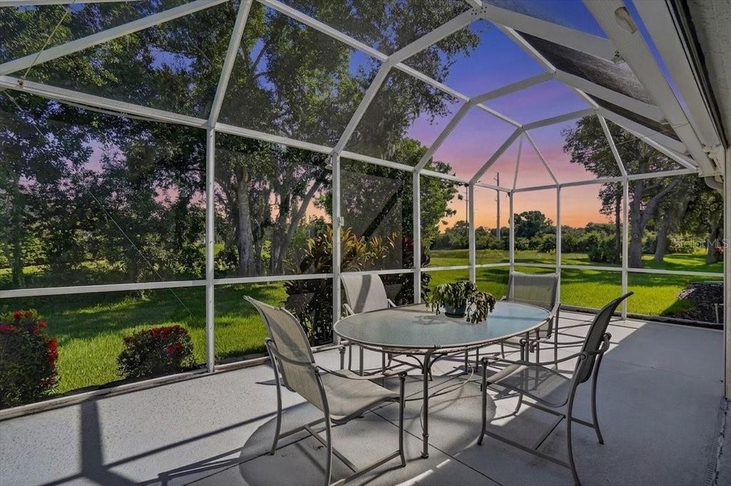 Image 8 of property listing at 7165 MELROSE PLACE, Bradenton, FL 34203