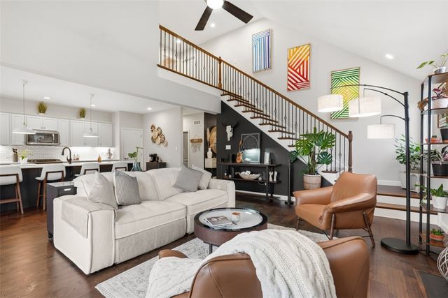 9330 Peebles Rd, Mccandless, PA 15101