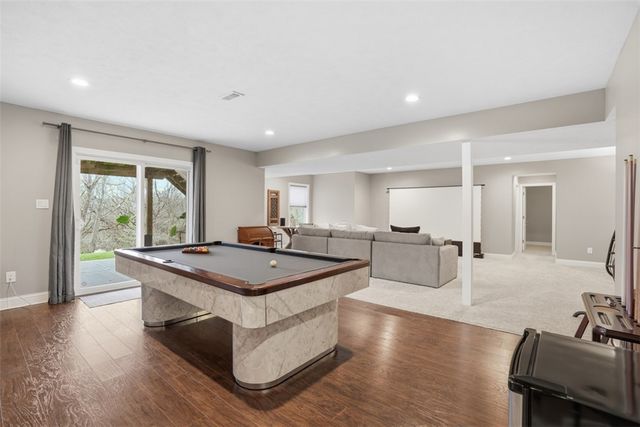 9330 Peebles Rd, Mccandless, PA 15101