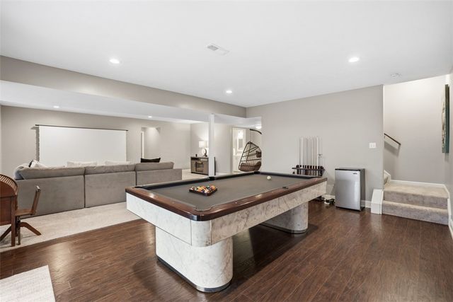 9330 Peebles Rd, Mccandless, PA 15101