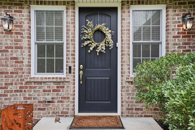 9330 Peebles Rd, Mccandless, PA 15101