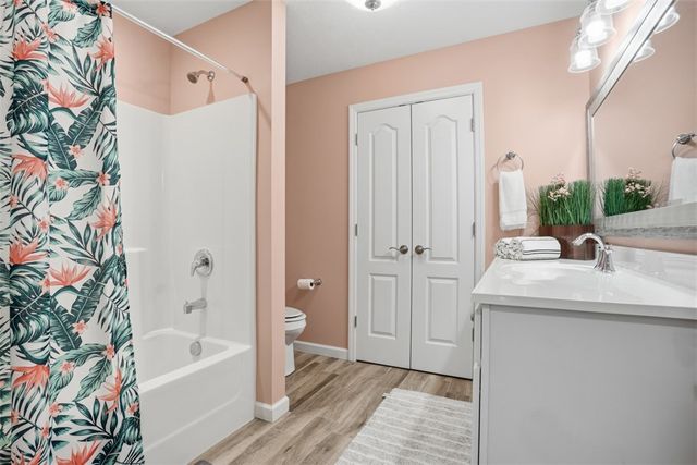 9330 Peebles Rd, Mccandless, PA 15101