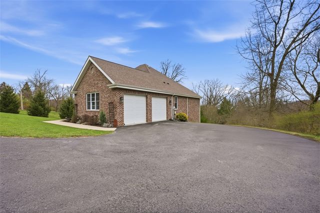 9330 Peebles Rd, Mccandless, PA 15101