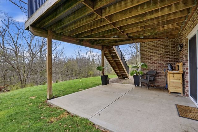 9330 Peebles Rd, Mccandless, PA 15101