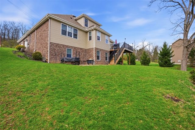 9330 Peebles Rd, Mccandless, PA 15101