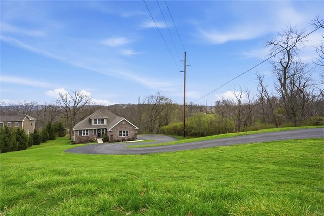 9330 Peebles Rd, Mccandless, PA 15101