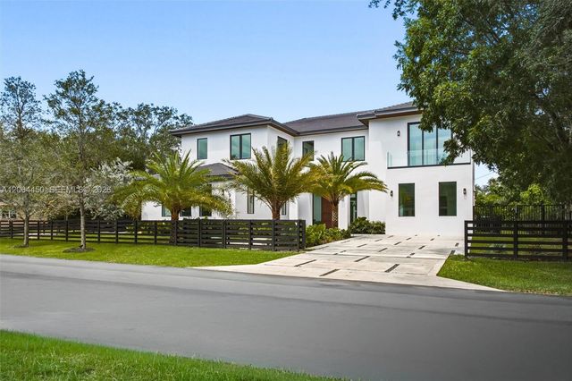 9840 SW 73rd Court, Pinecrest, FL 33156
