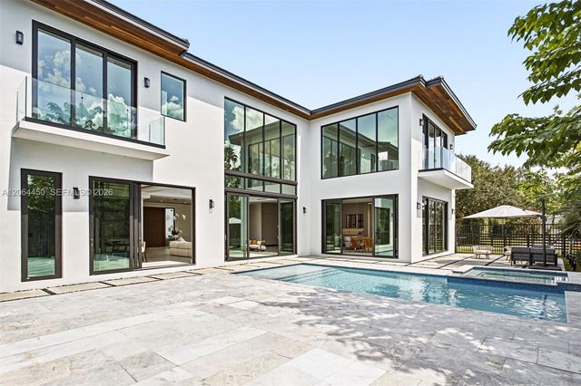 9840 SW 73rd Court, Pinecrest, FL 33156