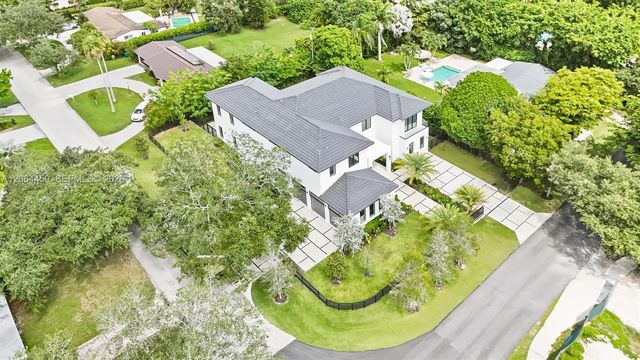 9840 SW 73rd Court, Pinecrest, FL 33156