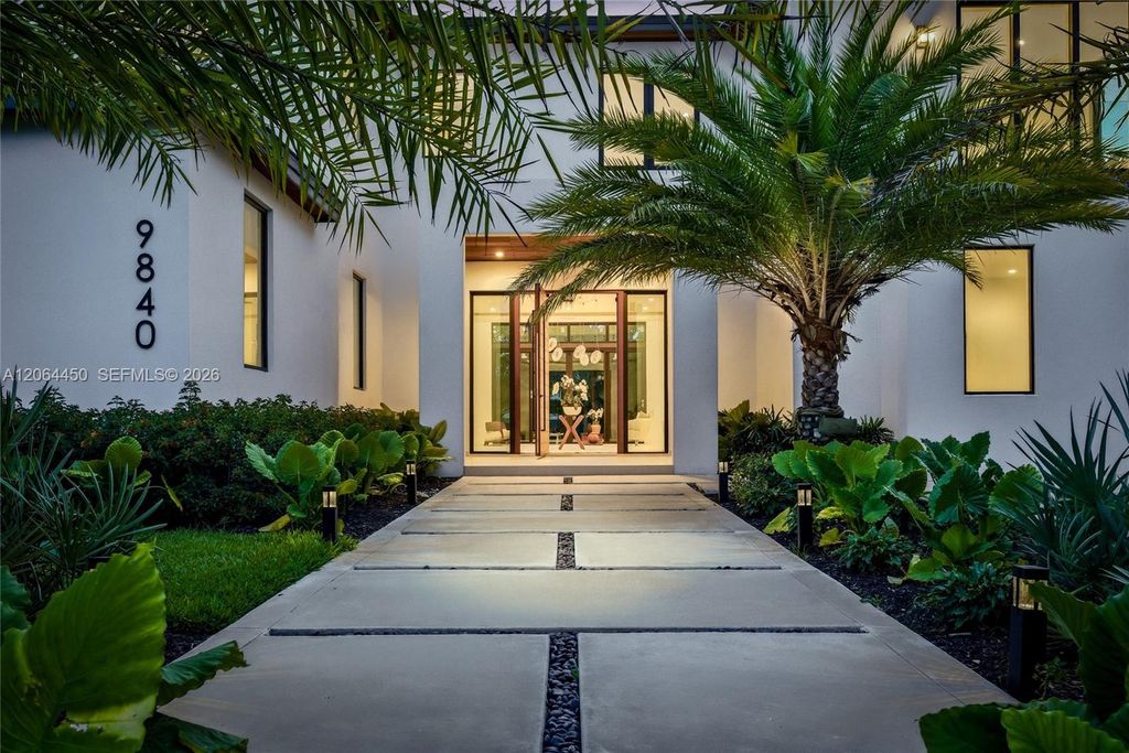 9840 SW 73rd Court, Pinecrest, FL 33156