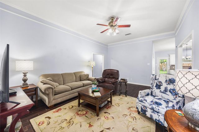 507 Stephen F Austin Drive, Conroe, TX 77302