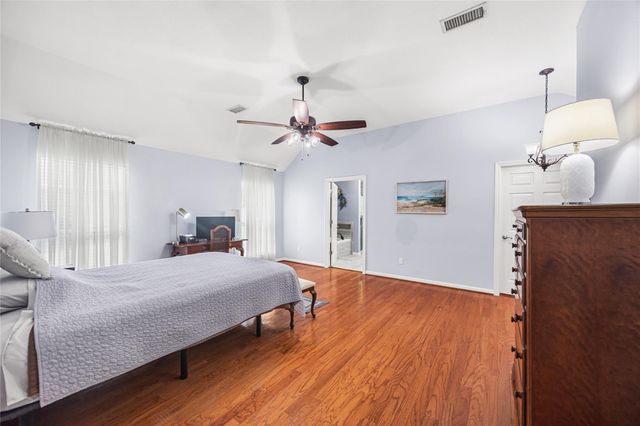 507 Stephen F Austin Drive, Conroe, TX 77302