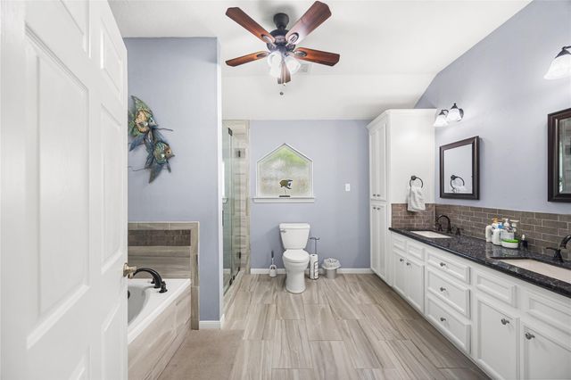 507 Stephen F Austin Drive, Conroe, TX 77302