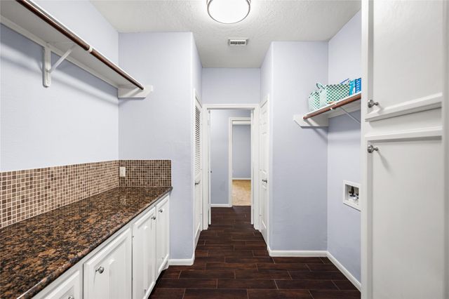 507 Stephen F Austin Drive, Conroe, TX 77302