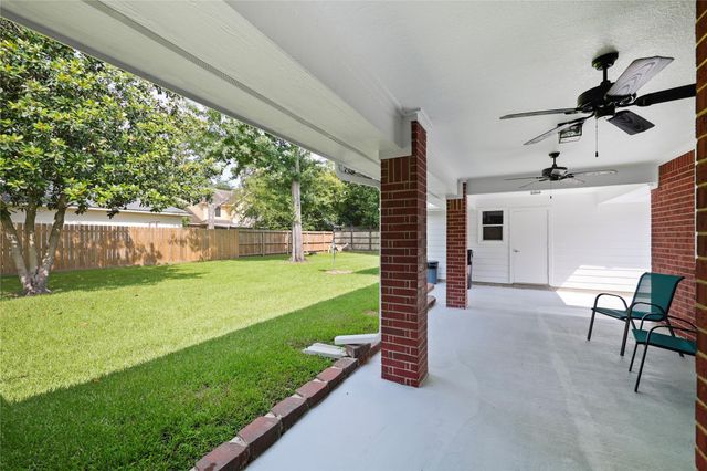 507 Stephen F Austin Drive, Conroe, TX 77302