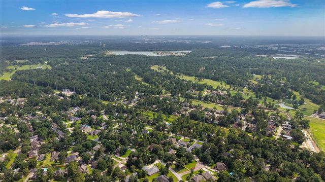 507 Stephen F Austin Drive, Conroe, TX 77302