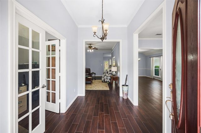 507 Stephen F Austin Drive, Conroe, TX 77302
