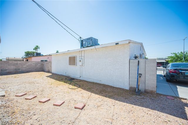 524 Alexander Avenue, Las Vegas, NV 89106