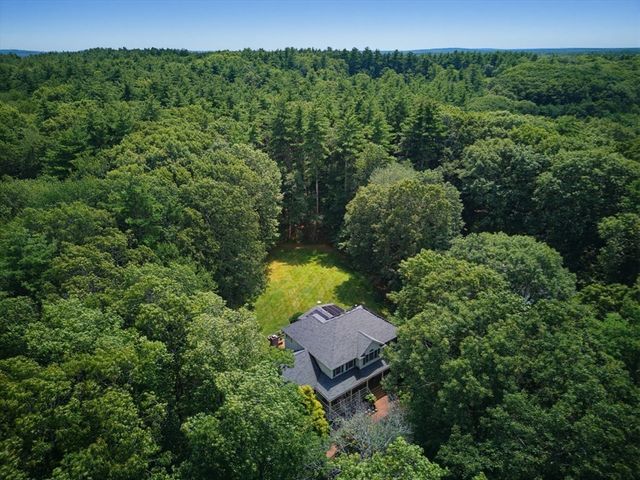 27 Great Pond Dr, Boxford, MA 01921