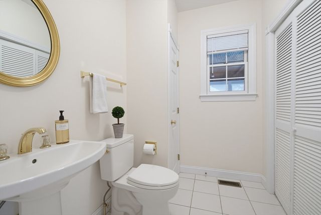 27 Great Pond Dr, Boxford, MA 01921