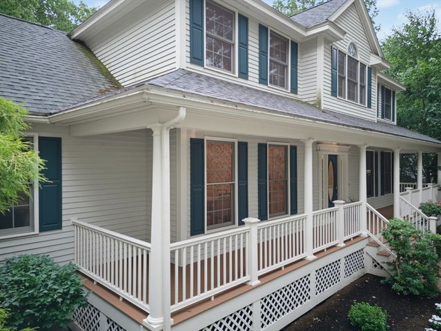 27 Great Pond Dr, Boxford, MA 01921