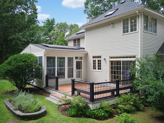 27 Great Pond Dr, Boxford, MA 01921