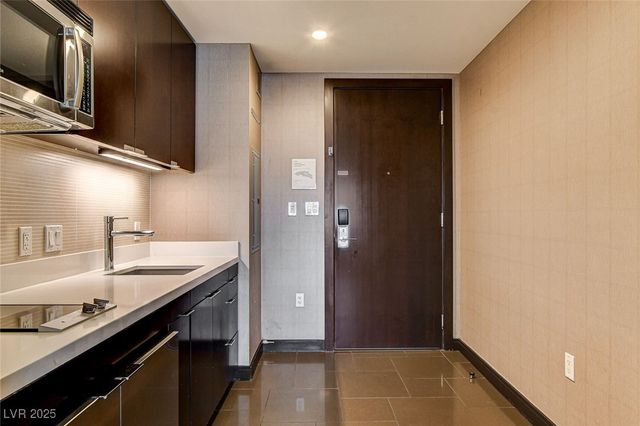 2600 West Harmon Avenue 9015, Las Vegas, NV 89158