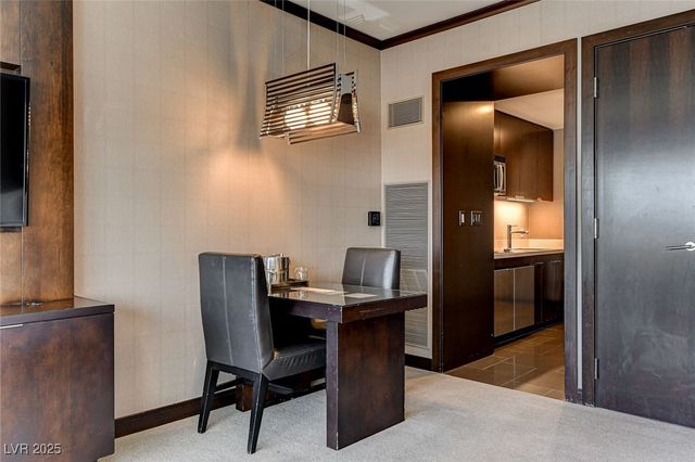 2600 West Harmon Avenue 9015, Las Vegas, NV 89158