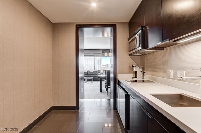 2600 West Harmon Avenue 9015, Las Vegas, NV 89158