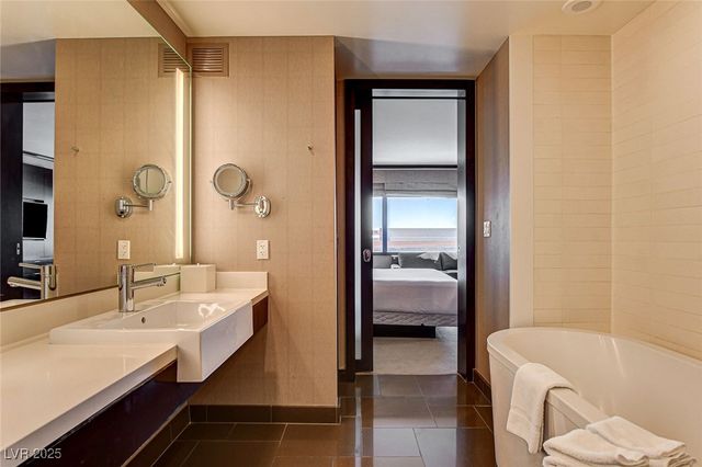 2600 West Harmon Avenue 9015, Las Vegas, NV 89158